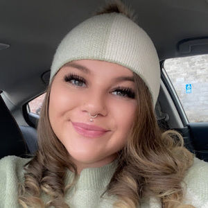 Meet your Posher, Kaylie